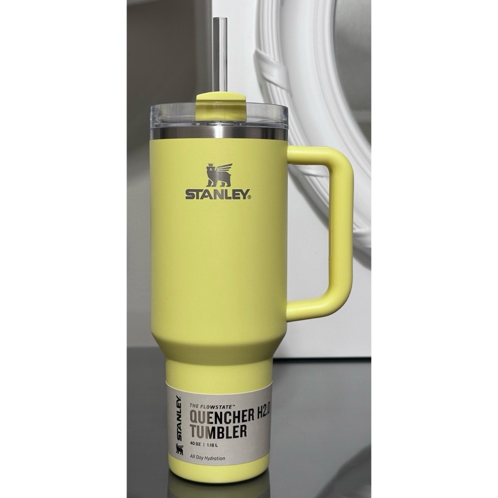 Stanley Quencher H2.0 FlowState Tumbler 40oz, LEMONADE - Picture 1 of 4
